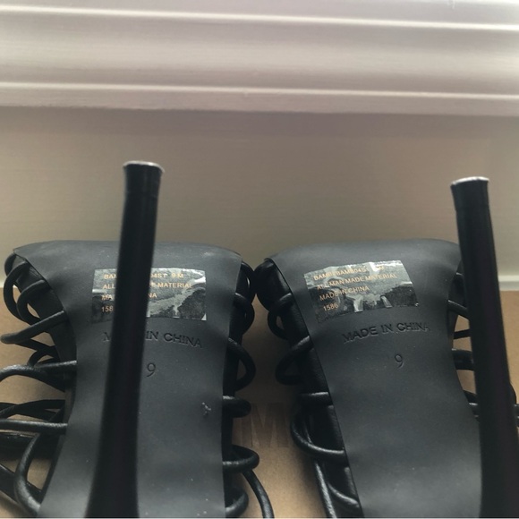 Steve Madden Bambi Black Strappy Sandals - Picture 4 of 7